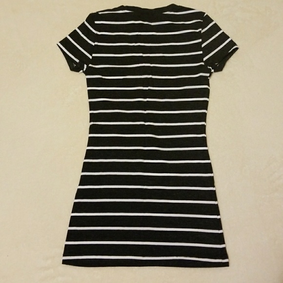 Fitted t-shirt - Picture 2 of 3